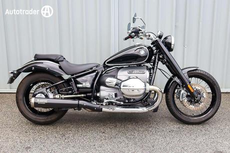 Black 2020 Bmw Other Road