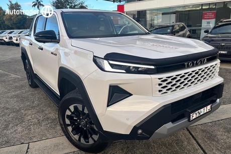 White 2026 Toyota Hilux Double Cab Pick Up Sr5 48V (4X4)