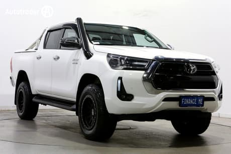 2022 Toyota Hilux Sr5 (4X4) Gun126R