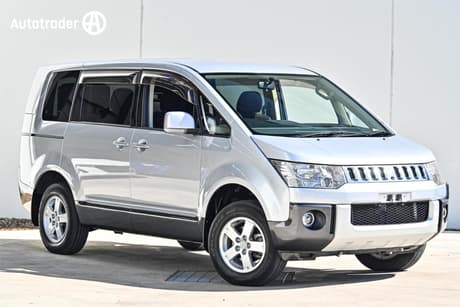 2010 Mitsubishi Delica D:5