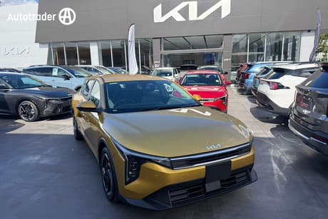 2026 Kia K4 Sport+ Cl4M My26