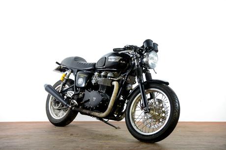 Black 2009 Triumph Thruxton Road