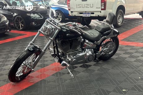 Black 2014 Harley Davidson Cvo Breakout (Fxsbse) Road