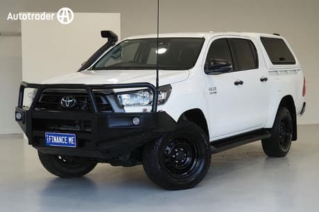 2022 Toyota Hilux Sr (4X4) Gun126R