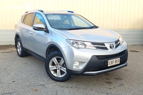 2013 Toyota RAV4 Cruiser (4X4) Asa44R