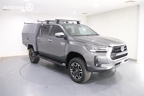 2020 Toyota Hilux Sr5 (4X4) Gun126R Facelift