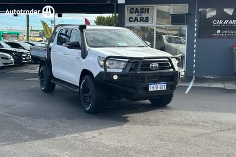 2022 Toyota Hilux Sr (4X4) Gun126R