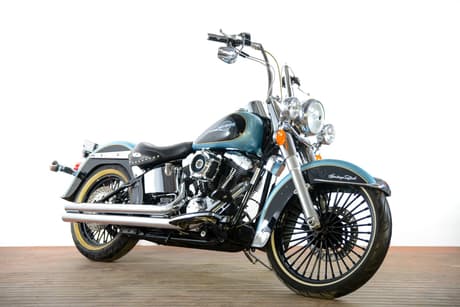 Blue 2006 Harley Davidson Heritage Softail 1450 (Flst) Road