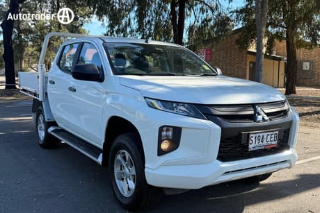 White 2019 Mitsubishi Triton Double Cab Pick Up Glx Plus (4X4)