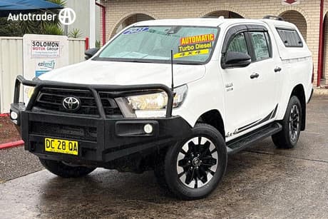 White 2021 Toyota Hilux Double Cab Pick Up Sr (4X4)
