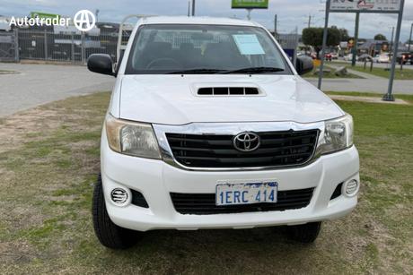 2015 Toyota Hilux SR (4X4)