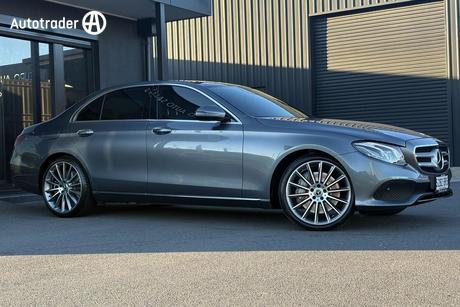 Grey 2017 Mercedes-Benz E400 Sedan