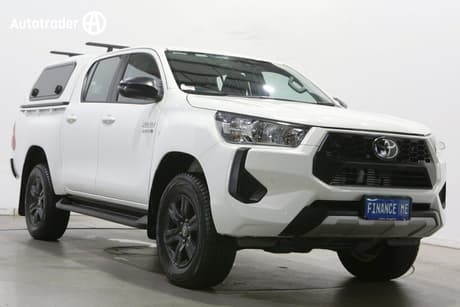 2025 Toyota Hilux Sr (4X4) Gun126R Rc