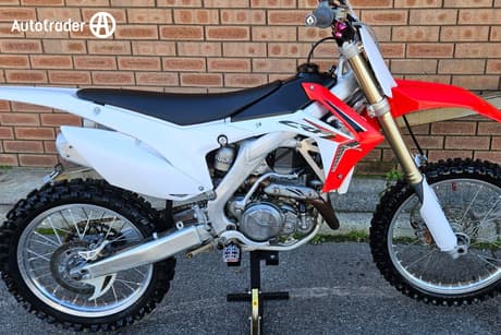 Red 2014 Honda Crf450R OffRoad