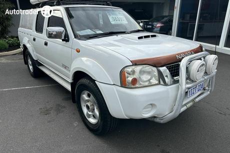 2010 Nissan Navara ST-R