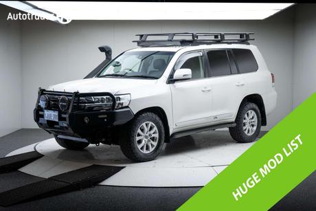 2018 Toyota Landcruiser Sahara (4X4) Vdj200R My16