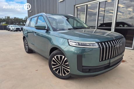 Green 2026 Jaecoo J5 SUV TRACK F