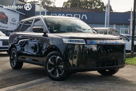 Black 2026 Jaecoo J5 Wagon Summit Ev