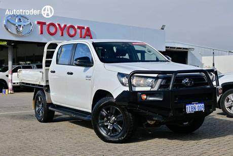 2022 Toyota Hilux Sr (4X4) Gun126R