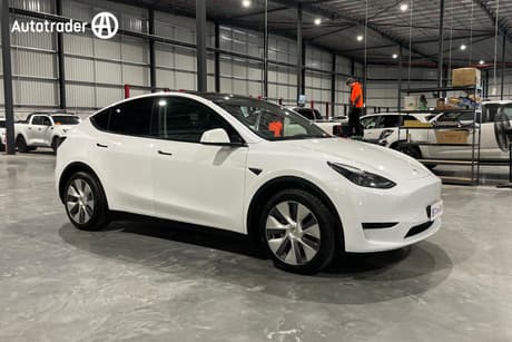 2024 Tesla Model Y Rear-Wheel Drive My24