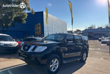 Black 2012 Nissan Pathfinder Wagon Ti 550 (4X4)