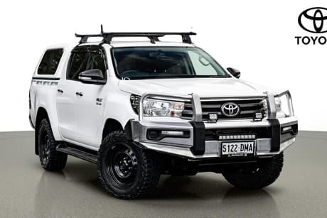 2016 Toyota Hilux Sr (4X4) Gun126R