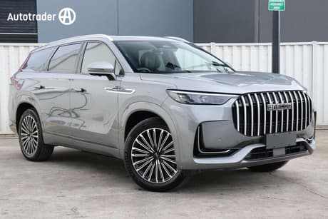 Silver 2026 OMODA JAECOO JAECOO 8 SUV