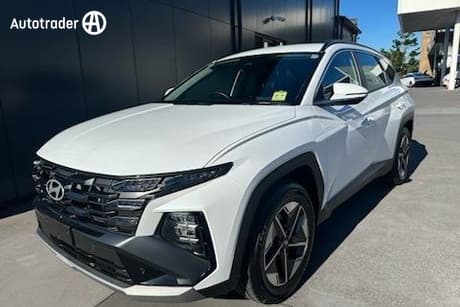 White 2025 Hyundai Tucson Wagon (Fwd)