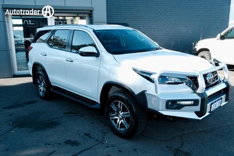 2023 Toyota Fortuner Gxl Gun156R