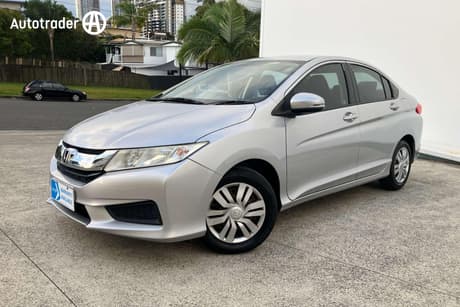 Silver 2015 Honda City Sedan Vti