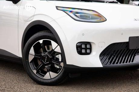 White 2026 Gac Aion Ut Hatchback Luxury