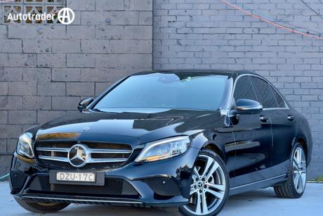 Black 2018 Mercedes-Benz C300 Sedan