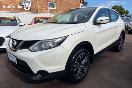 White 2016 Nissan Qashqai Wagon St (4X2)