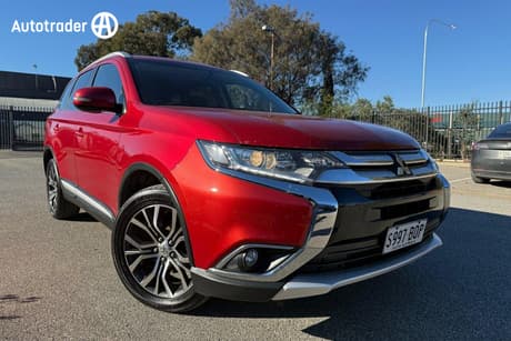 Red 2015 Mitsubishi Outlander Wagon Ls (4X4)