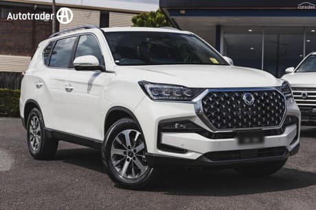 White 2025 KGM Rexton SUV ELX 4X4