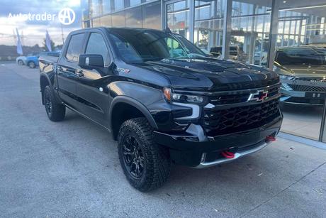 Black 2026 Chevrolet Silverado Crew Cab Pickup 1500 Zr2