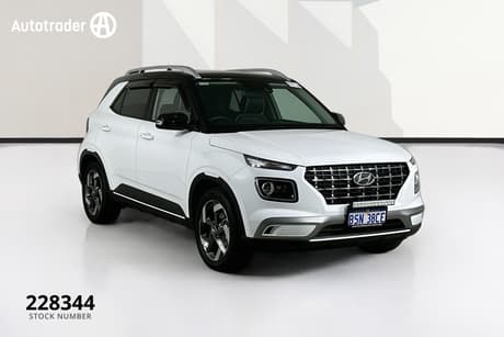 2021 Hyundai Venue Elite (Black) Two-Tone Roof Qx.V4 My22
