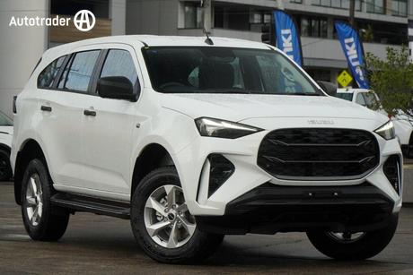 White 2026 Isuzu MU-X Wagon Ls-M (4X2)