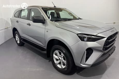 Silver 2026 Isuzu MU-X Wagon Ls-M (4X4)