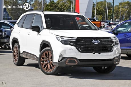 White 2025 Subaru Forester Wagon Hybrid (Awd)