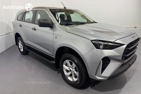 Silver 2026 Isuzu MU-X Wagon Ls-M (4X4)