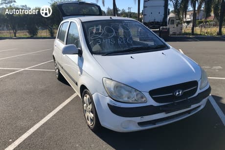 White 2010 Hyundai Getz Hatchback S