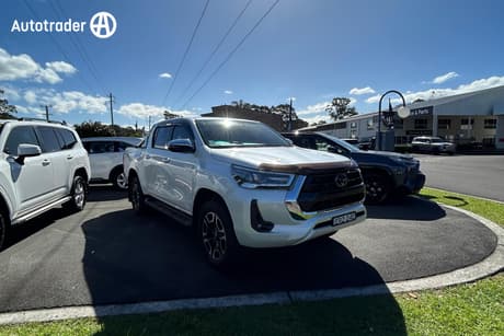2022 Toyota Hilux Sr5 (4X4) Gun126R