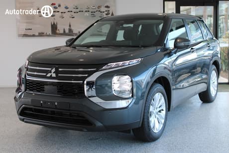 Grey 2026 Mitsubishi Outlander Wagon Es 5 Seat (2Wd)