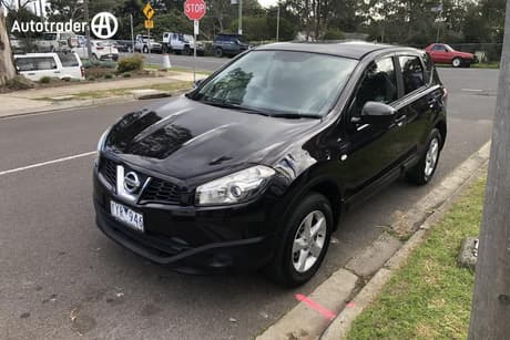 Black 2012 Nissan Dualis SUV ST