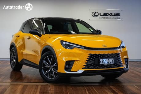 2025 Lexus LBX Luxury 2Wd (Hybrid) Mayh10R