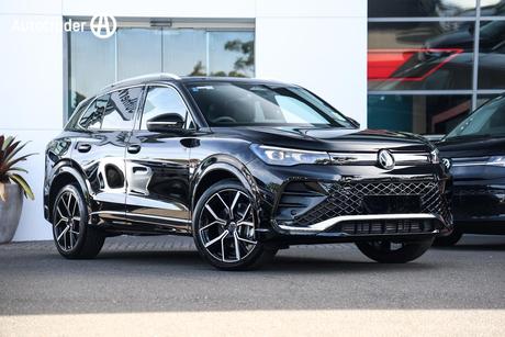 Black 2026 Volkswagen Tiguan Wagon 195Tsi R-Line