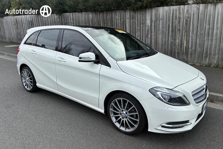 White 2013 Mercedes-Benz B200 Hatchback Be