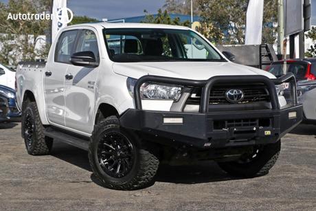 2022 Toyota Hilux Sr (4X4) Gun126R