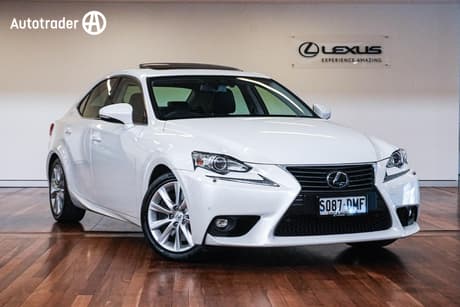 2016 Lexus IS200T Luxury Ase30R My16